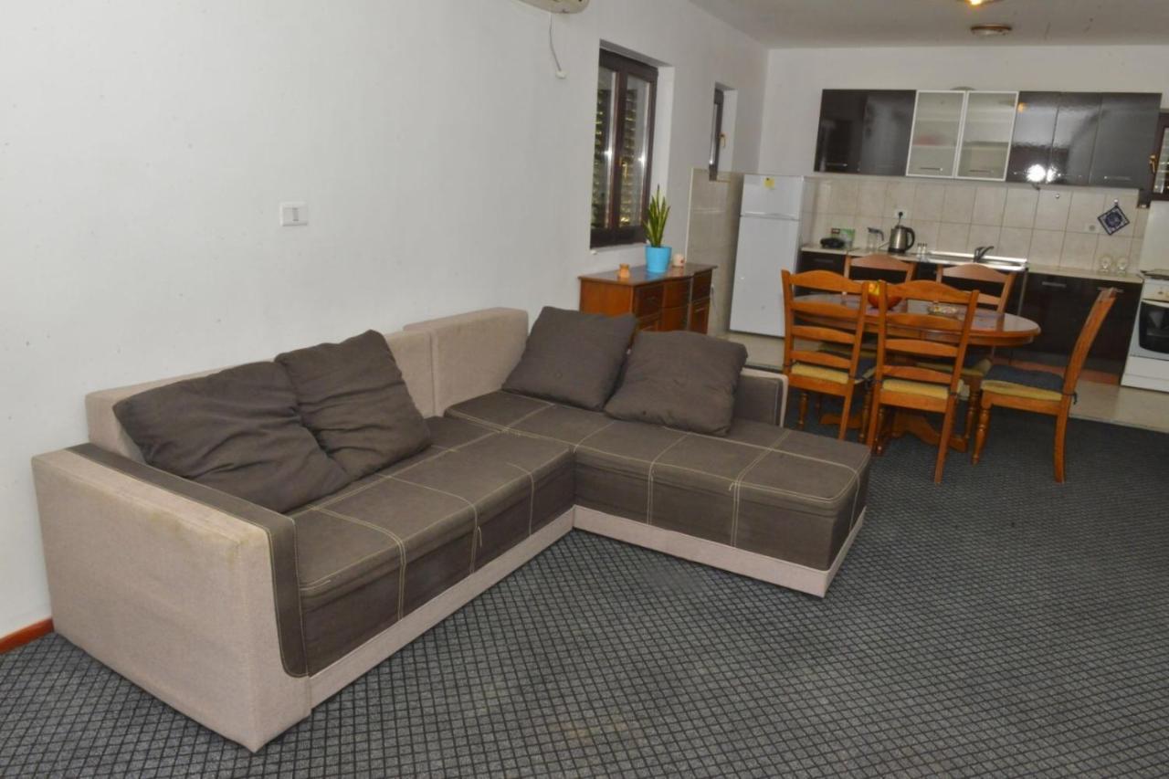 D Apartment Kotor Exterior photo