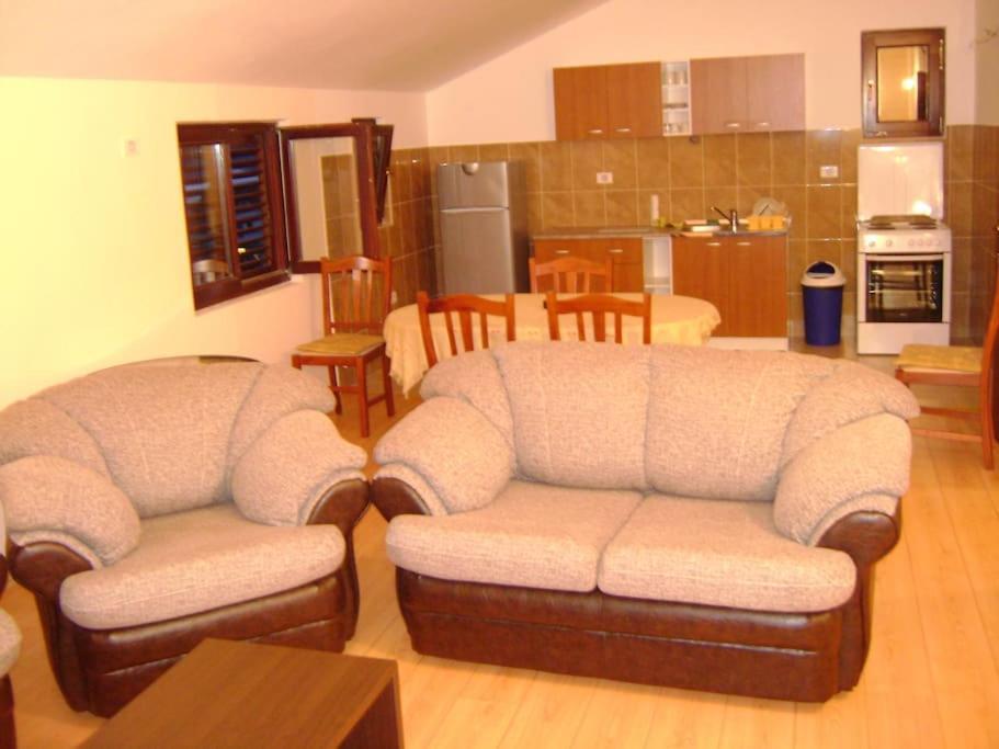 D Apartment Kotor Exterior photo